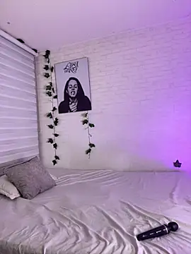 Niky Love online show from 23, 11, 2025