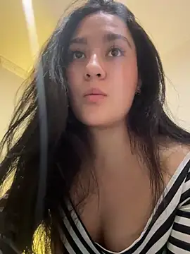 Snapshot of Nina_lovi chatting on 7, 12, 2024 Nina lovi online show from 7, 12, 2024