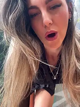 nicole 98 online show from 10, 4, 2026