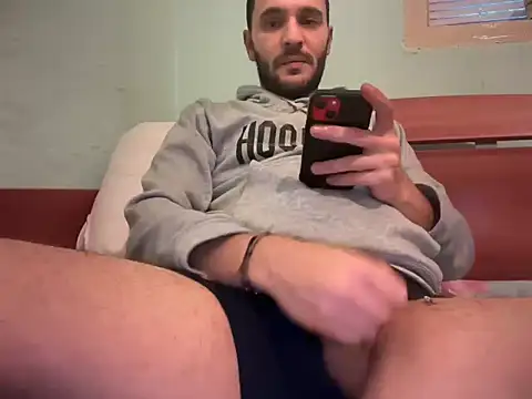 Snapshot of AlexandruUK chatting on 11, 1, 2026 AlexandruUK online show from 11, 1, 2026