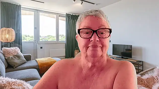 Snapshot of GrannyChrissy68 chatting on 18, 4, 2026 GrannyChrissy68 online show from 18, 4, 2026