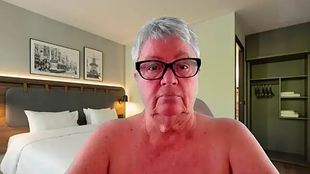 Snapshot of GrannyChrissy68 chatting on 19, 4, 2026 GrannyChrissy68 online show from 19, 4, 2026