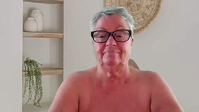 Snapshot of GrannyChrissy68 chatting on 25, 4, 2026 GrannyChrissy68 online show from 25, 4, 2026