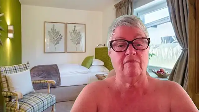 Snapshot of GrannyChrissy68 chatting on 1, 5, 2026 GrannyChrissy68 online show from 1, 5, 2026