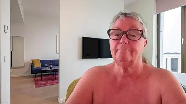 Snapshot of GrannyChrissy68 chatting on 4, 5, 2026 GrannyChrissy68 online show from 4, 5, 2026