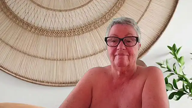 Snapshot of GrannyChrissy68 chatting on 24, 5, 2026 GrannyChrissy68 online show from 24, 5, 2026