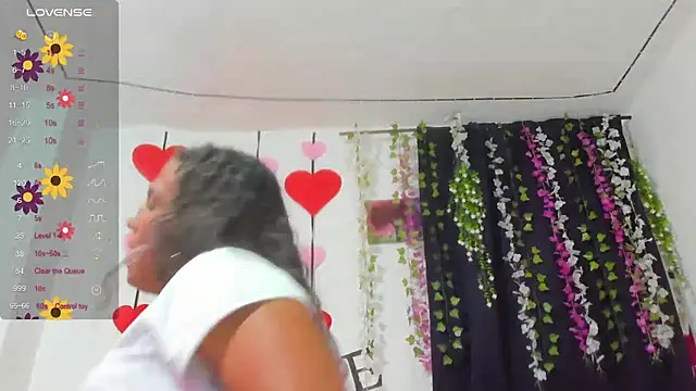 Snapshot of samantha__smile chatting on 16, 6, 2026 samantha smile online show from 16, 6, 2026