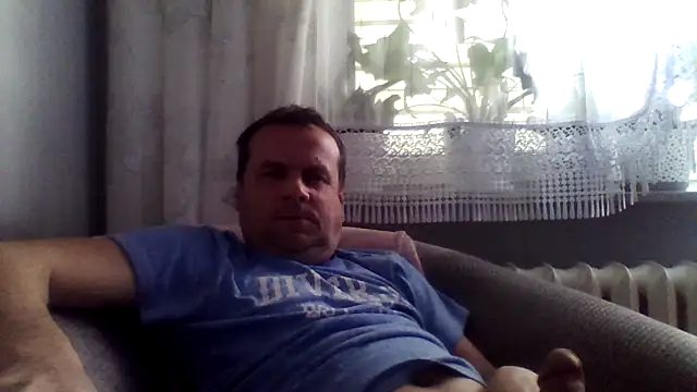Snapshot of grzes19763 chatting on 13, 4, 2026 grzes19763 online show from 13, 4, 2026