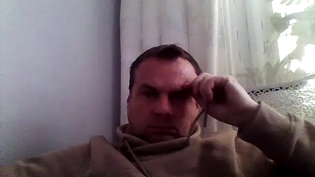 Snapshot of grzes19763 chatting on 15, 4, 2026 grzes19763 online show from 15, 4, 2026