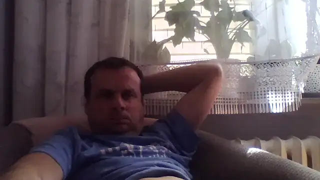 Snapshot of grzes19763 chatting on 16, 4, 2026 grzes19763 online show from 16, 4, 2026