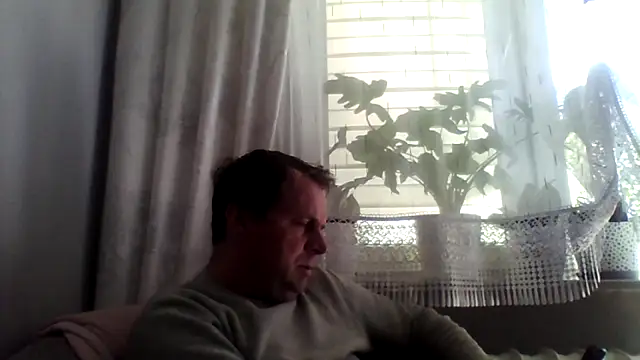 Snapshot of grzes19763 chatting on 28, 4, 2026 grzes19763 online show from 28, 4, 2026