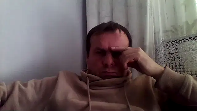 Snapshot of grzes19763 chatting on 13, 5, 2026 grzes19763 online show from 13, 5, 2026