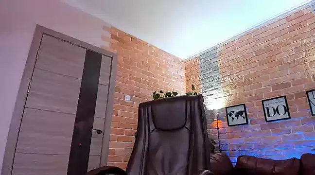 Snapshot of SteveTiger chatting on 19, 1, 2025 SteveTiger online show from 19, 1, 2025