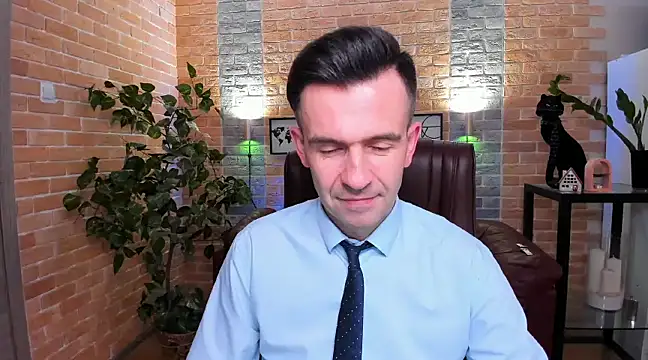 Snapshot of SteveTiger chatting on 5, 2, 2025 SteveTiger online show from 5, 2, 2025