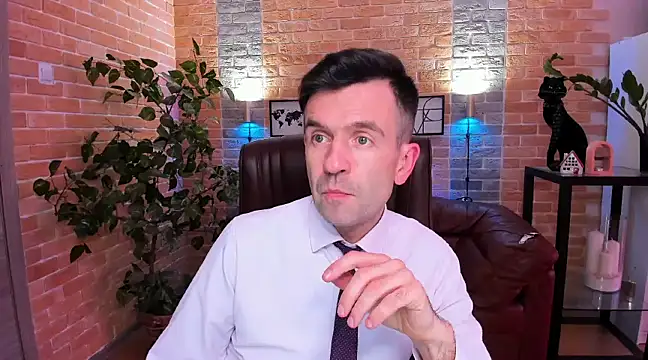 Snapshot of SteveTiger chatting on 6, 2, 2025 SteveTiger online show from 6, 2, 2025