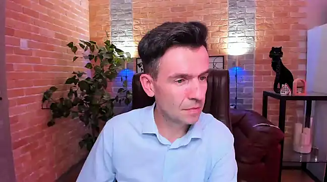 Snapshot of SteveTiger chatting on 15, 2, 2025 SteveTiger online show from 15, 2, 2025