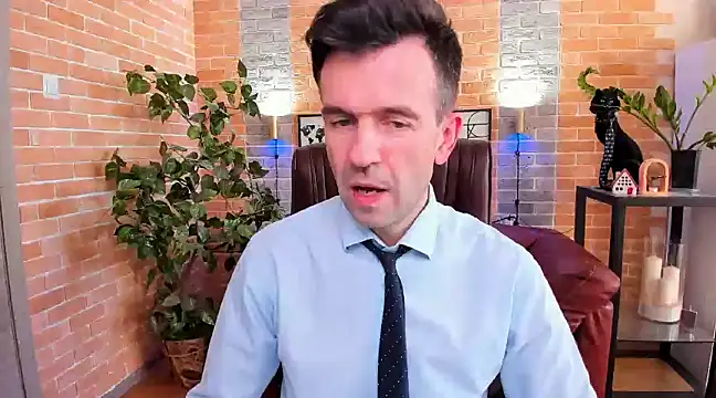 Snapshot of SteveTiger chatting on 16, 2, 2025 SteveTiger online show from 16, 2, 2025