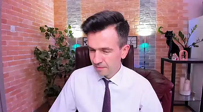 Snapshot of SteveTiger chatting on 17, 2, 2025 SteveTiger online show from 17, 2, 2025