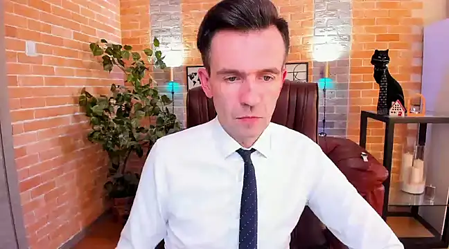 Snapshot of SteveTiger chatting on 19, 2, 2025 SteveTiger online show from 19, 2, 2025