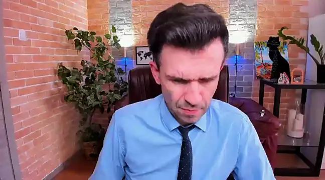 Snapshot of SteveTiger chatting on 25, 2, 2025 SteveTiger online show from 25, 2, 2025