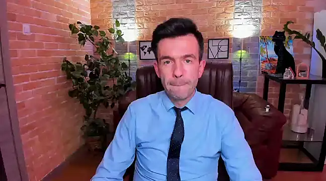 Snapshot of SteveTiger chatting on 25, 2, 2025 SteveTiger online show from 25, 2, 2025