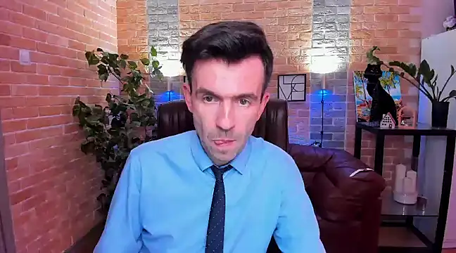 Snapshot of SteveTiger chatting on 27, 2, 2025 SteveTiger online show from 27, 2, 2025