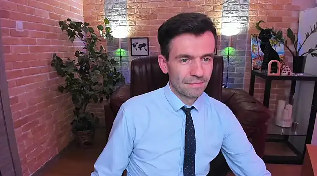 Snapshot of SteveTiger chatting on 4, 3, 2025 SteveTiger online show from 4, 3, 2025