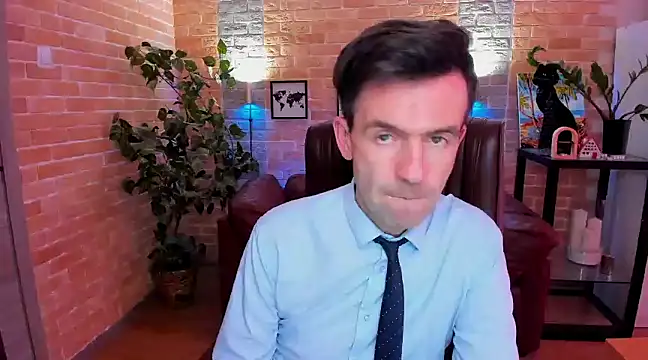 Snapshot of SteveTiger chatting on 5, 3, 2025 SteveTiger online show from 5, 3, 2025