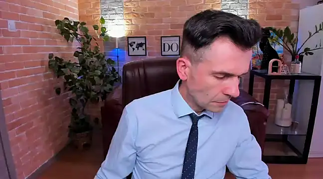 Snapshot of SteveTiger chatting on 18, 3, 2025 SteveTiger online show from 18, 3, 2025