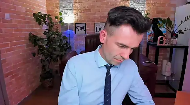 Snapshot of SteveTiger chatting on 18, 3, 2025 SteveTiger online show from 18, 3, 2025