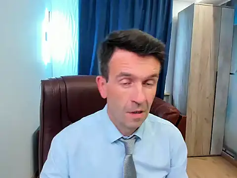 Snapshot of SteveTiger chatting on 17, 9, 2025 SteveTiger online show from 17, 9, 2025