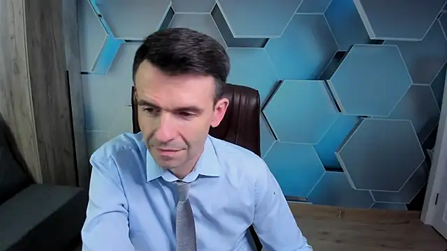 Snapshot of SteveTiger chatting on 21, 11, 2025 SteveTiger online show from 21, 11, 2025