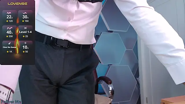 Snapshot of SteveTiger chatting on 25, 11, 2025 SteveTiger online show from 25, 11, 2025