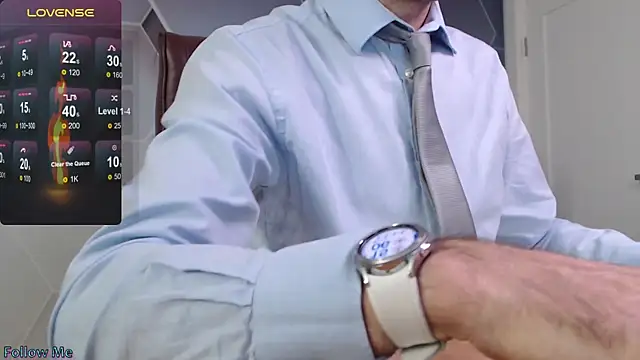 Snapshot of SteveTiger chatting on 26, 11, 2025 SteveTiger online show from 26, 11, 2025