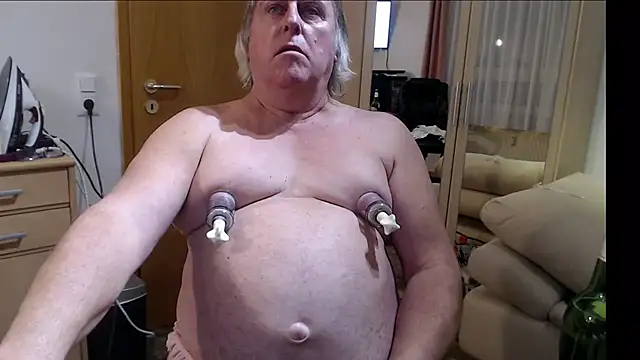 Snapshot of Sissygera chatting on 6, 1, 2025 Sissygera online show from 6, 1, 2025