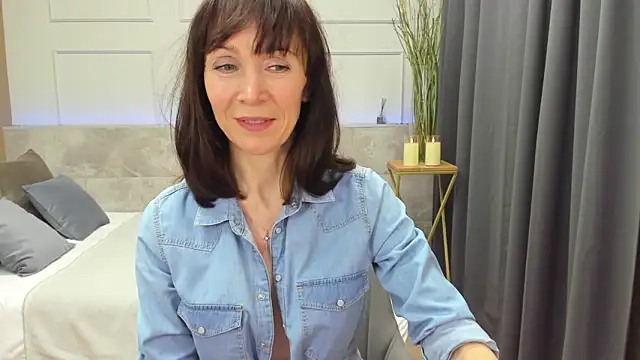 Snapshot of Maria_Gold chatting on 6, 2, 2025 Maria Gold online show from 6, 2, 2025