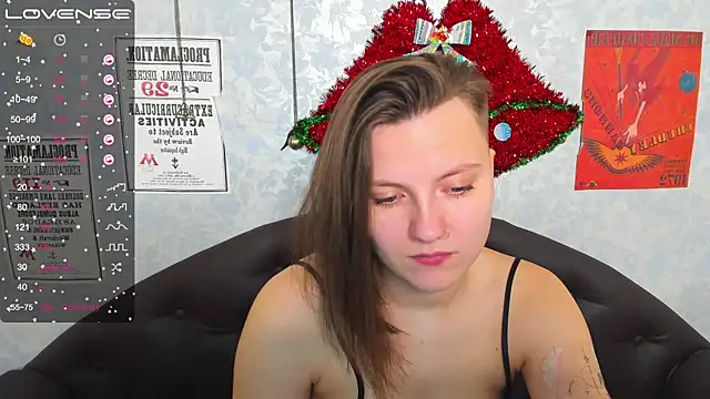 Snapshot of MelindaTin chatting on 19, 12, 2024 MelindaTin online show from 19, 12, 2024