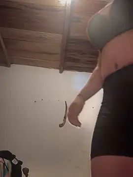 Ixchel Anaid online show from 15, 11, 2025