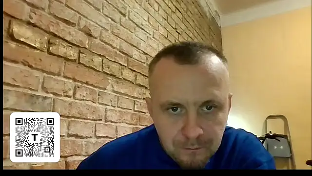 Snapshot of MrWhitePL chatting on 9, 11, 2025 MrWhitePL online show from 9, 11, 2025