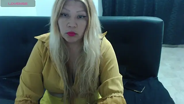 Dulce-Bella online show from 12, 12, 2024