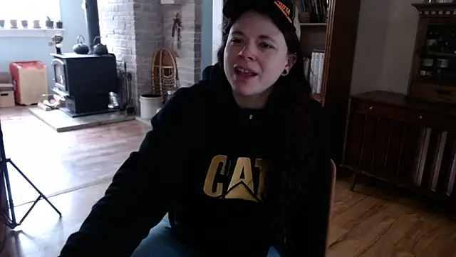 MarcyJones online show from 28, 2, 2025