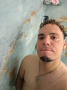 Snapshot of latinoflpr chatting on 14, 9, 2025 latinoflpr online show from 14, 9, 2025