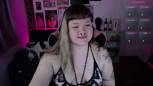 Snapshot of Bdsm_and_fries chatting on 23, 7, 2026 Bdsm and fries online show from 23, 7, 2026