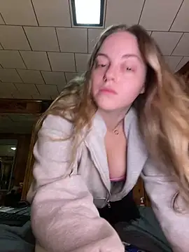 Snapshot of jaseyrae chatting on 3, 1, 2025 jaseyrae online show from 3, 1, 2025
