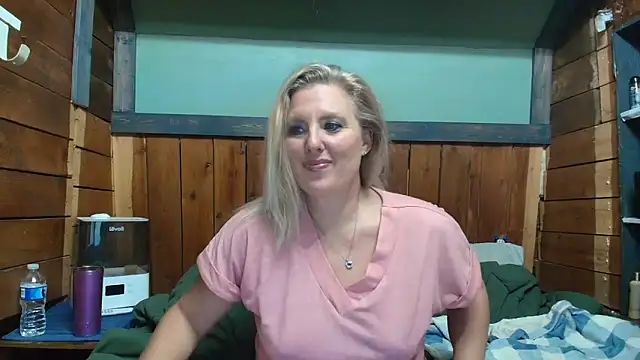 lisaxlovexxx online show from 1, 3, 2026