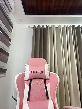 Bombshell Ashy online show from 22, 1, 2025