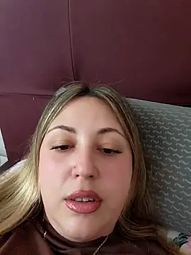 Snapshot of sofiabichota chatting on 8, 4, 2026 sofiabichota online show from 8, 4, 2026