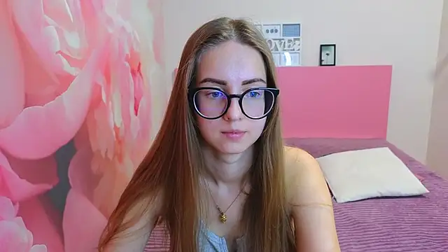 Snapshot of AliceAdams chatting on 24, 1, 2025 AliceAdams online show from 24, 1, 2025