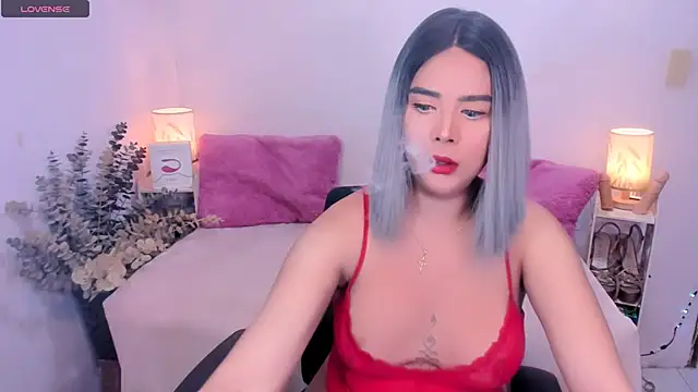 Snapshot of AmazingDREAMGirl chatting on 11, 10, 2025 AmazingDREAMGirl online show from 11, 10, 2025