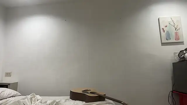 Snapshot of CamCrestXXX chatting on 2, 12, 2024 CamCrestXXX online show from 2, 12, 2024